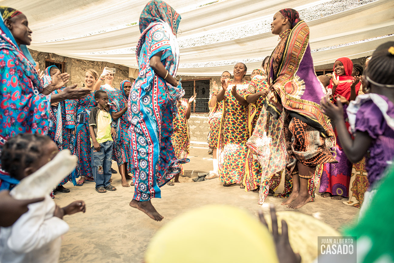 Away to Africa Kenya-Traditional Dance Lamu