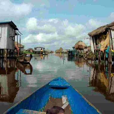 Away to Africa benin_ganvie stilt village