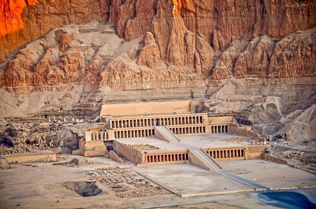 Away to africa visit temple hatshephut